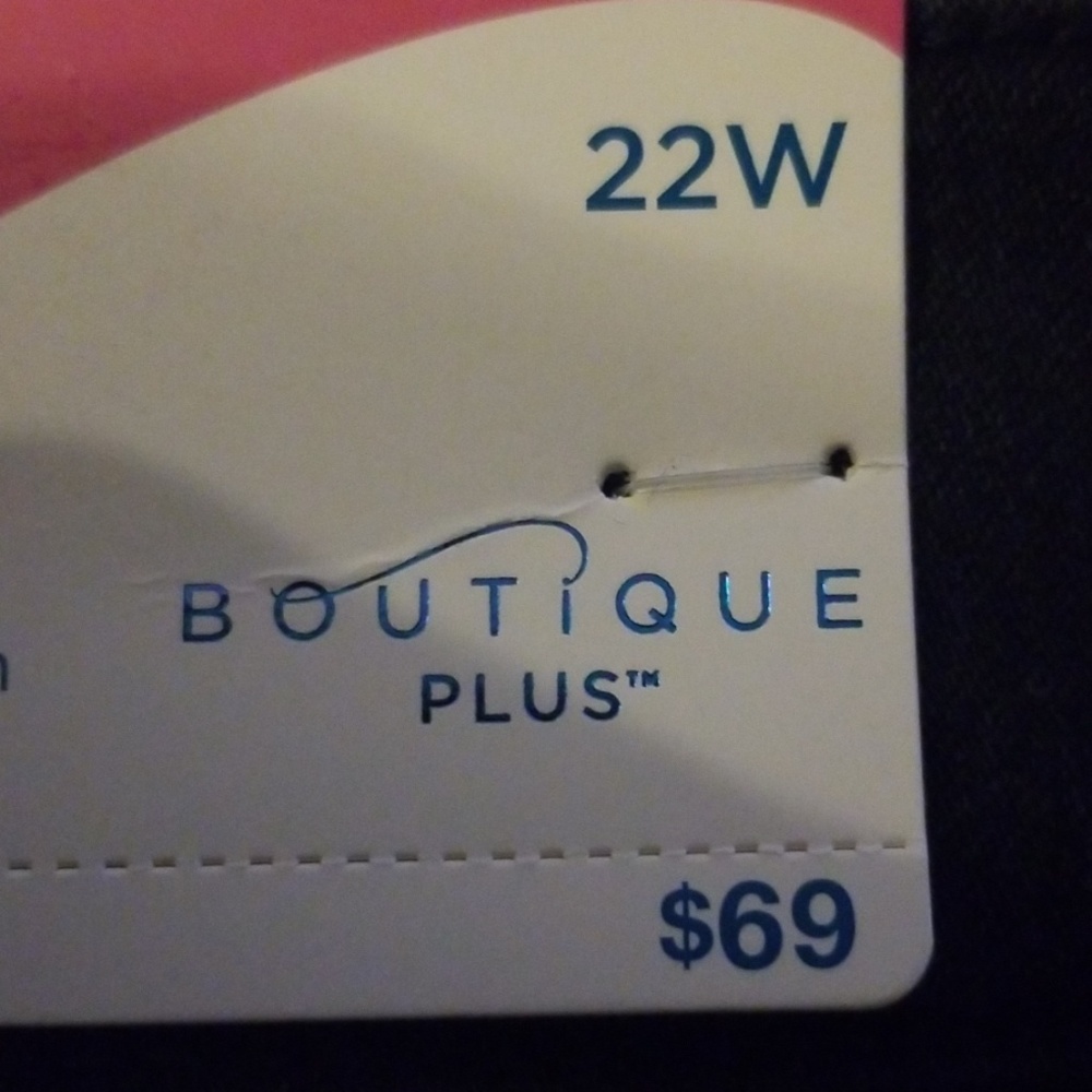 🍃🌺BUYONEGETONE $5 Black Sequins Jeans🌺🍃 - Picture 8 of 8